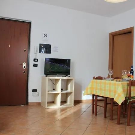 Angenehme Mit Garten Und Pool By Interhome